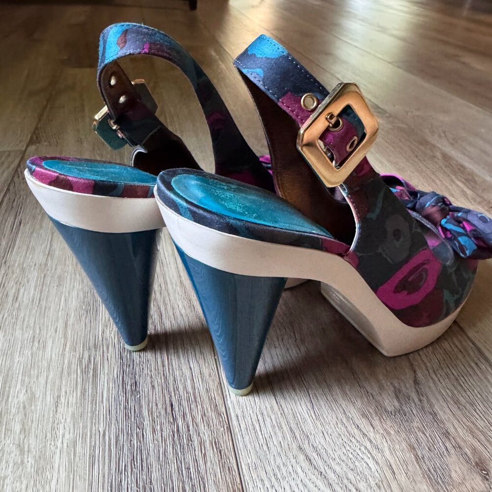 Marc by Marc Jacob’s Floral Bow Sling back Heels - Picture 5 of 7